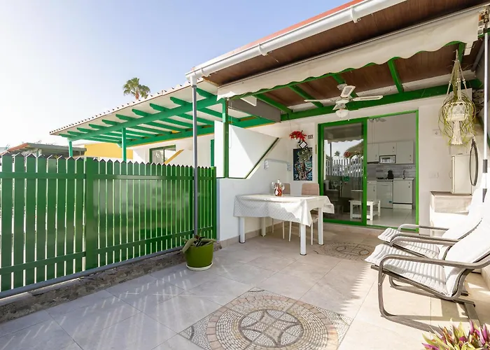 Andrea\'S Bungalow, Garden, Barbecue And Pool!