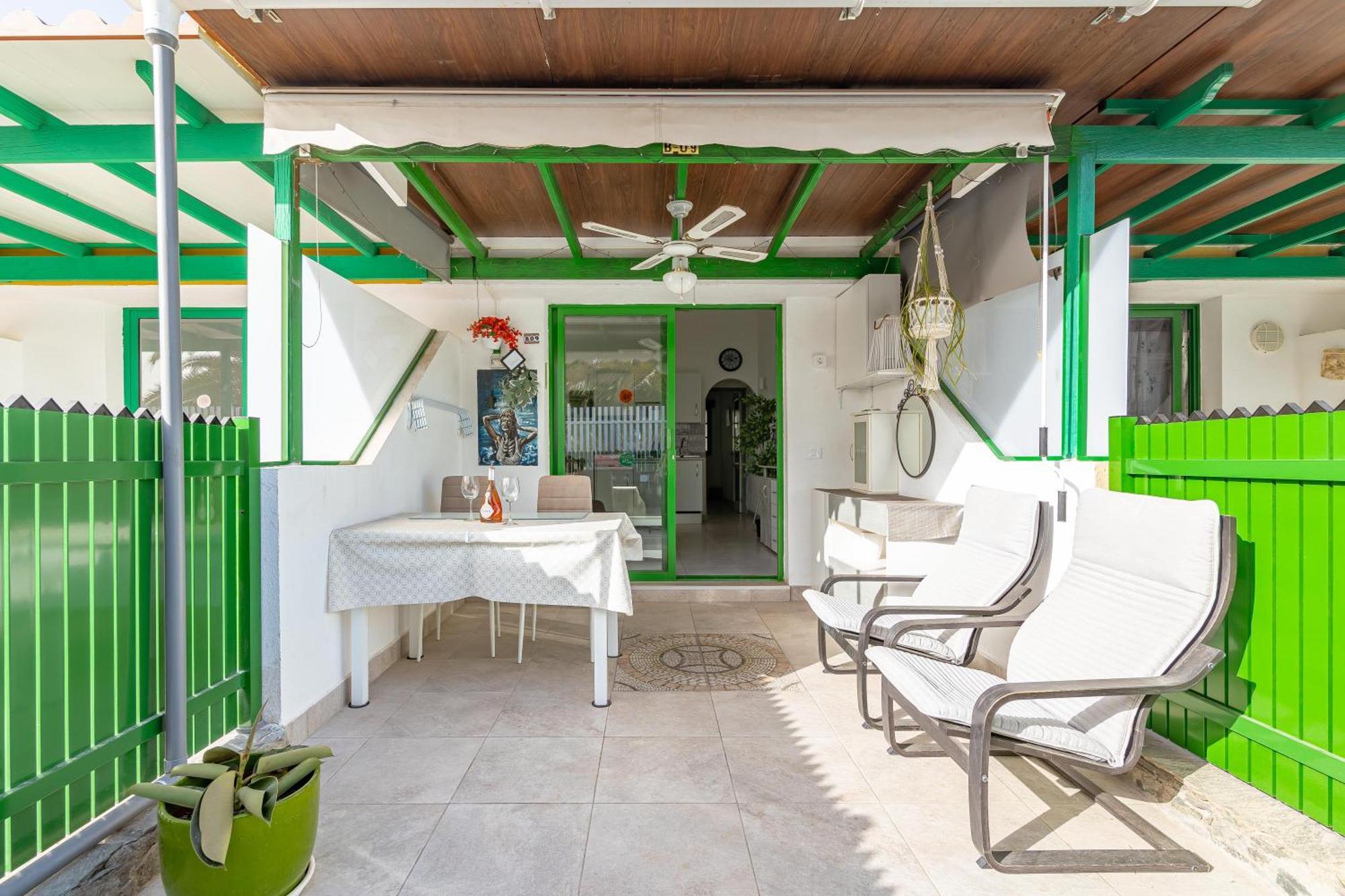Apartment Andrea's Bungalow, Garden, Barbecue And Pool! *