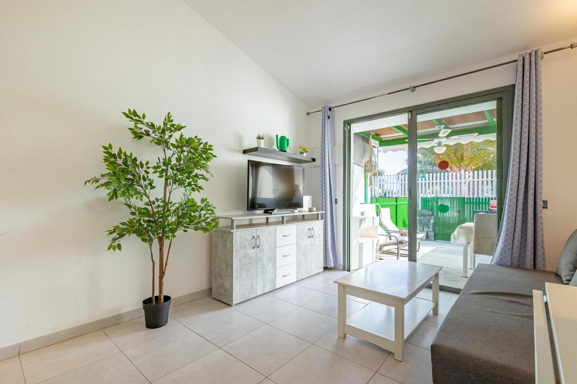 Apartment Andrea's Bungalow, Garden, Barbecue And Pool! *